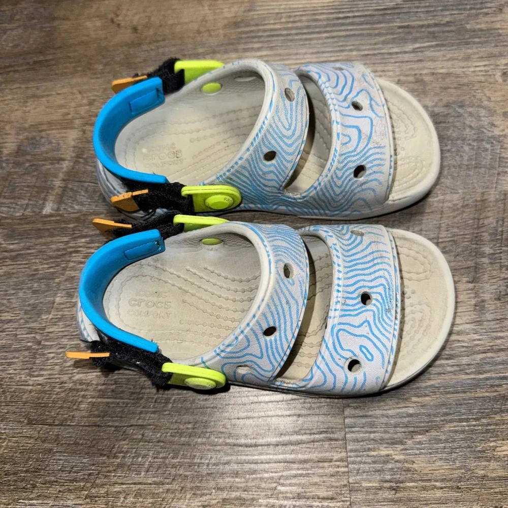 Crocs Kids All-Terrain Sandal Blue Topographic Topo Print Gray C11 Outdoor